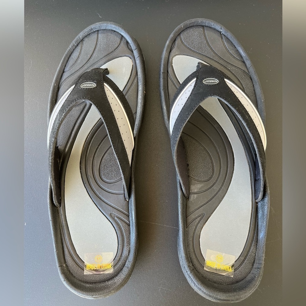 NEW IN BOX Speedo Flip Flops-Size: 11-Color: Black/Gray-Thong Slip On Shoe